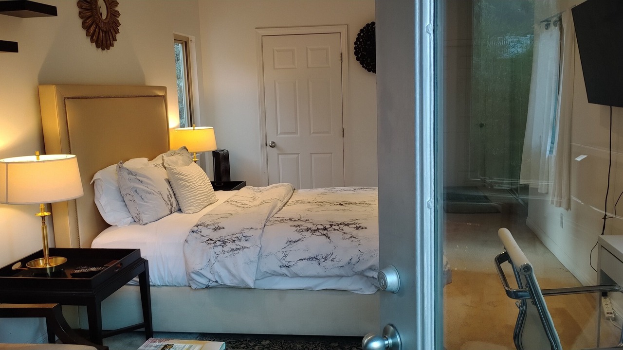 Photo of Bedroom in Hollywood Hills West