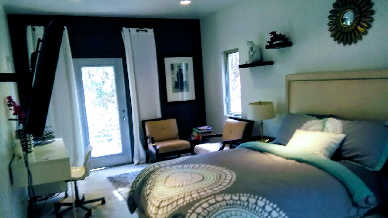 Photo of Bedroom in Hollywood Hills West