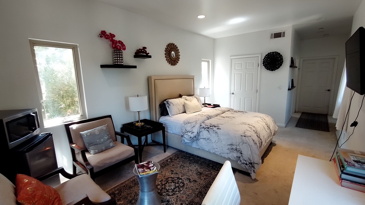 Photo of Bedroom in Hollywood Hills West