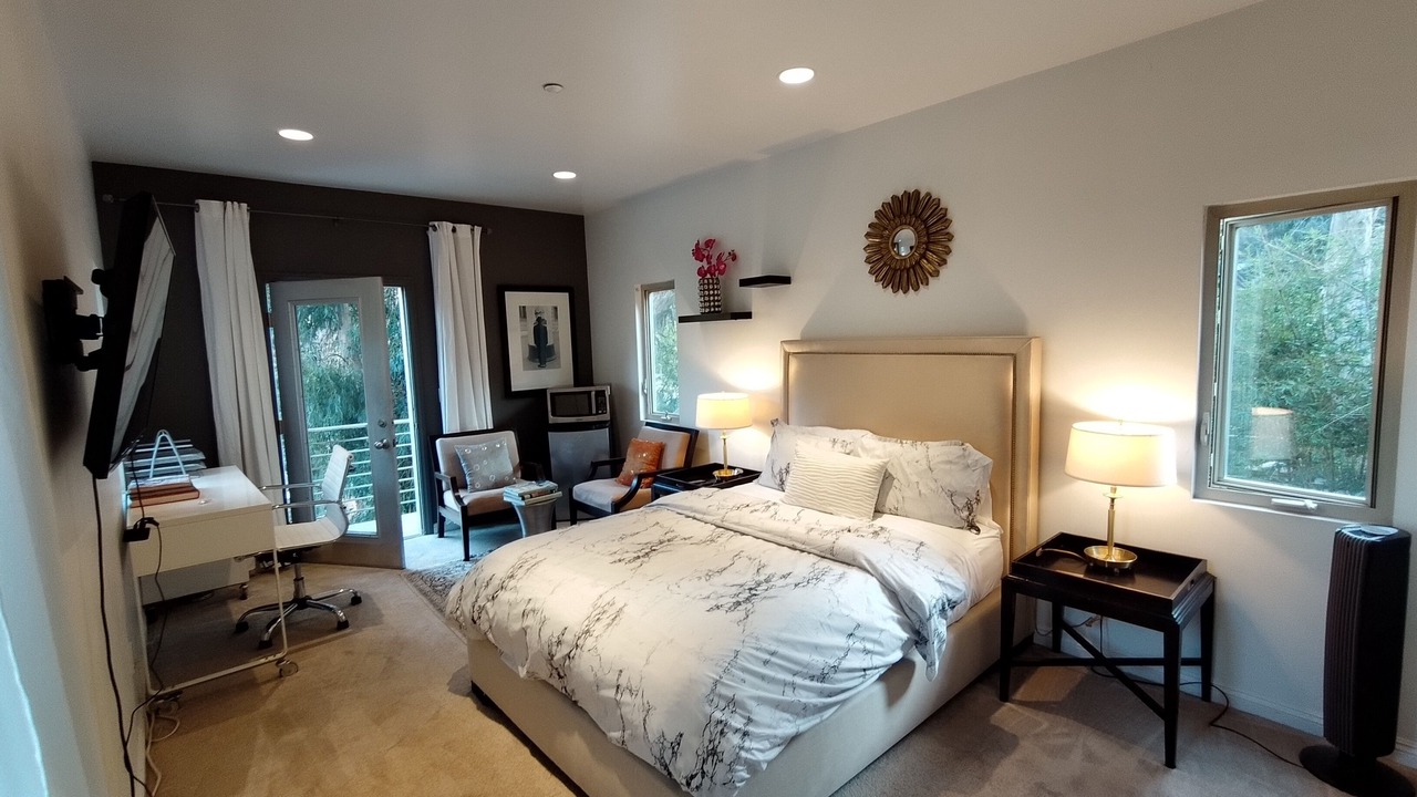 Photo of Bedroom in Hollywood Hills West