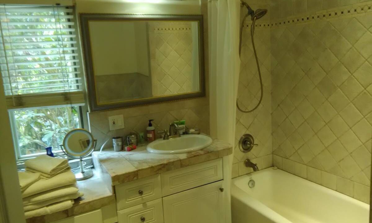 Photo of Bathroom in Hollywood Hills West
