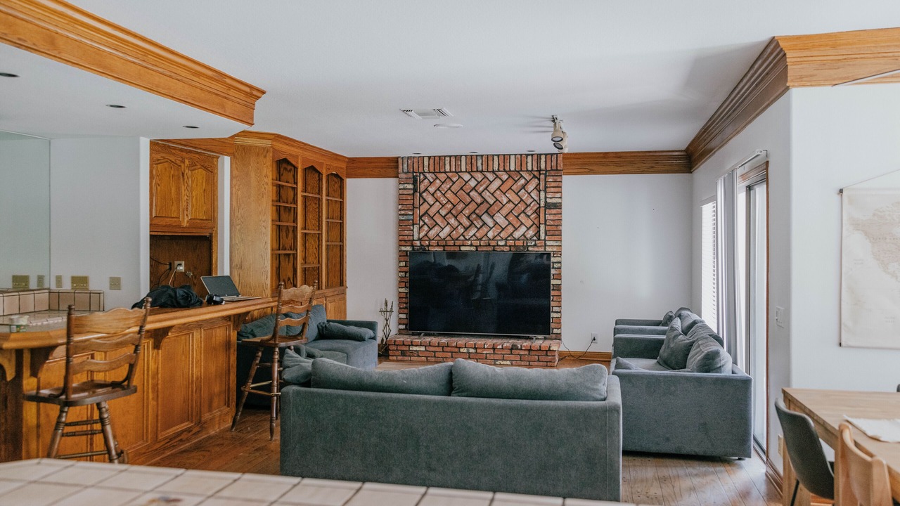 Photo of Livingroom in Newhall