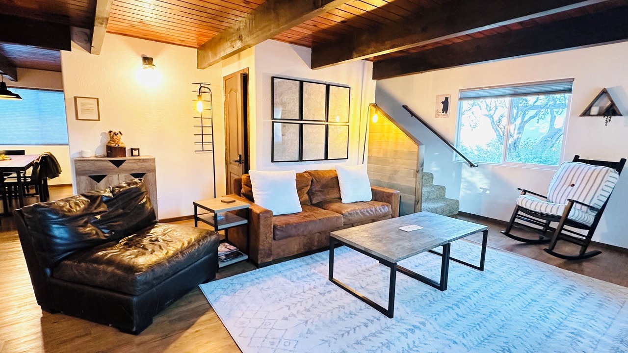 Photo of Livingroom in Whispering Forest