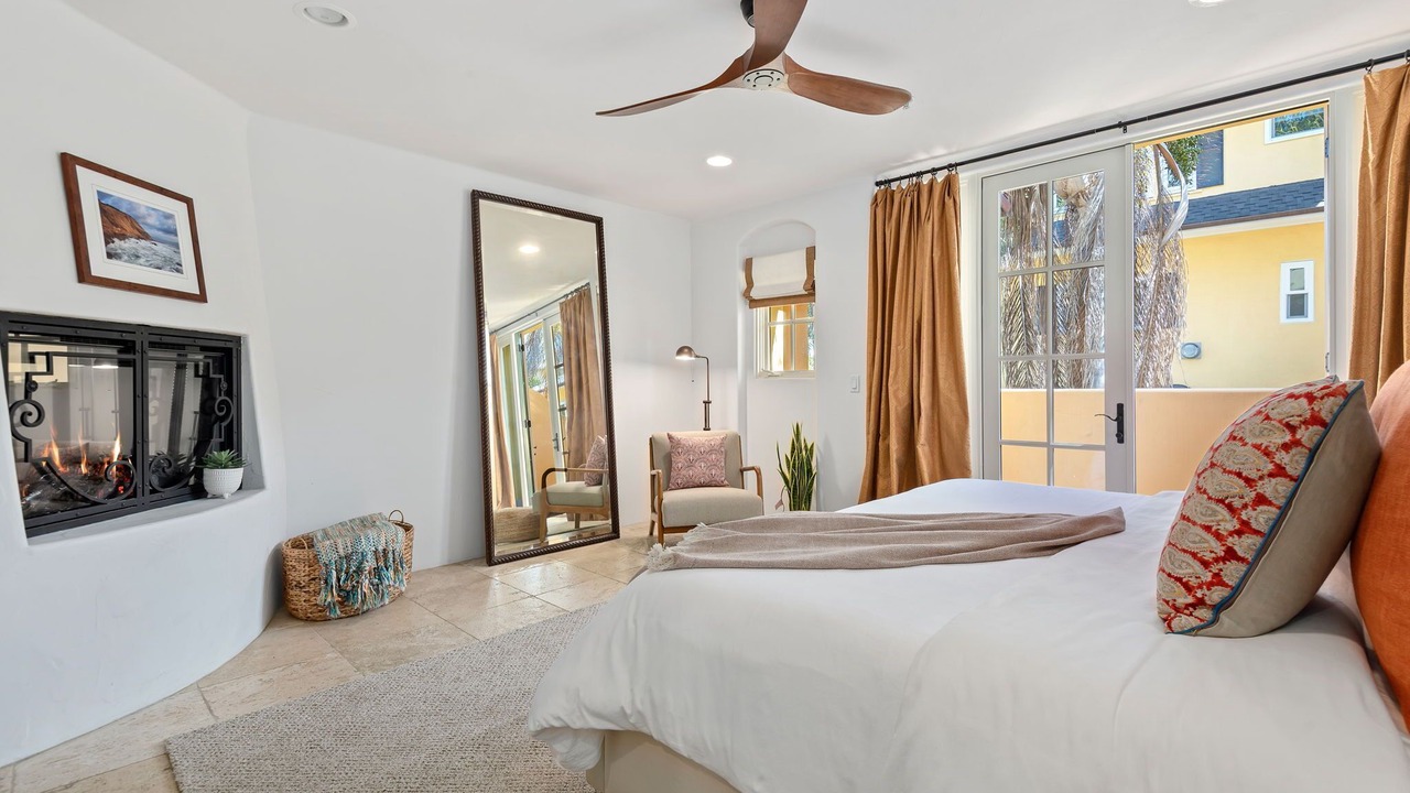 Photo of Livingroom in West Beach