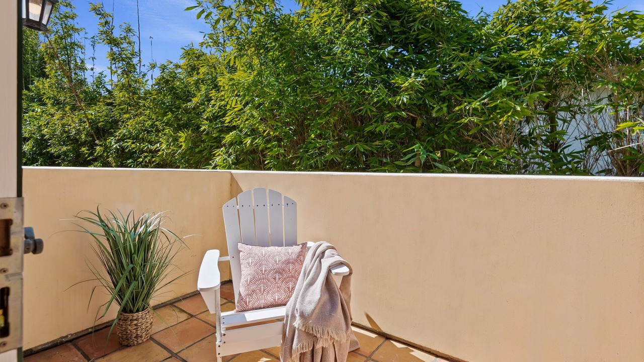 Photo of Patio Balcony in West Beach