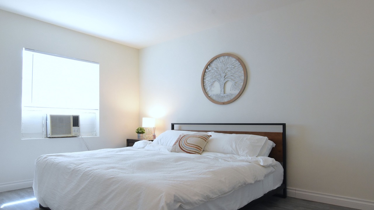Photo of Bedroom in Burbank