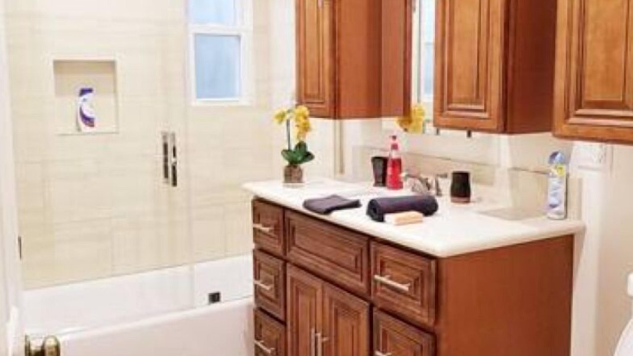 Photo of Bathroom in Fairfax District