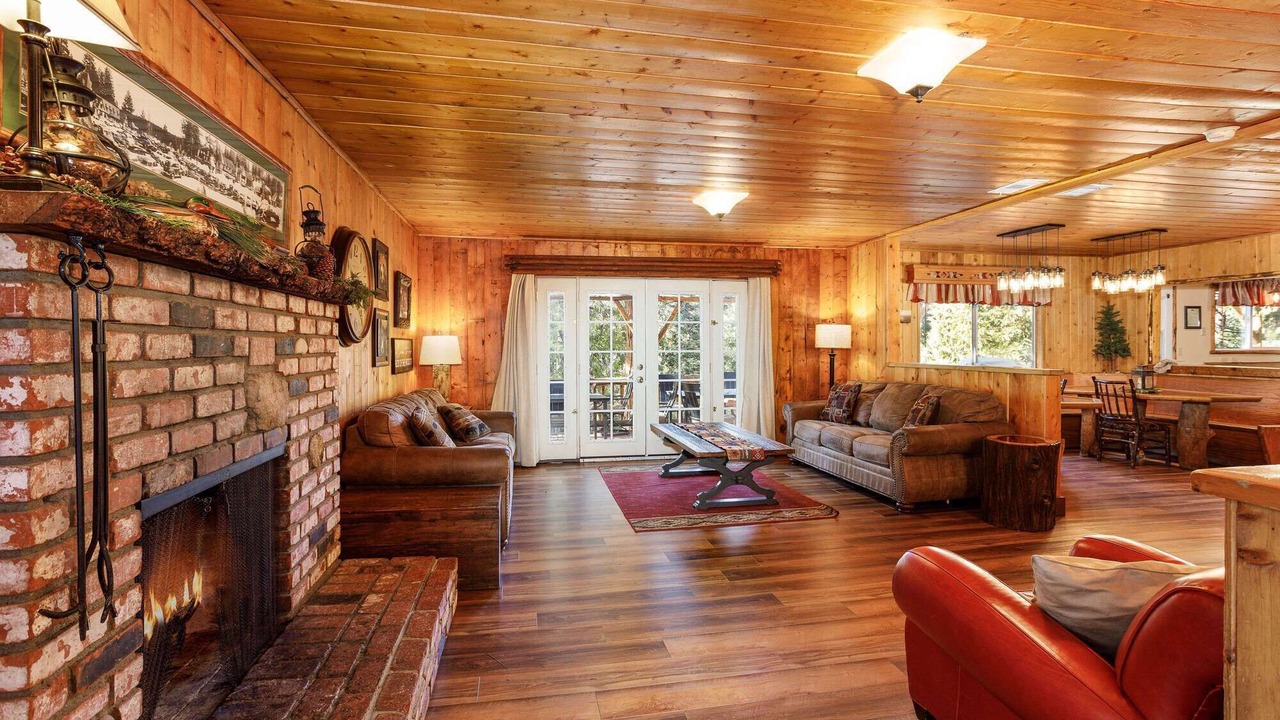 Photo of Livingroom in Twin Peaks