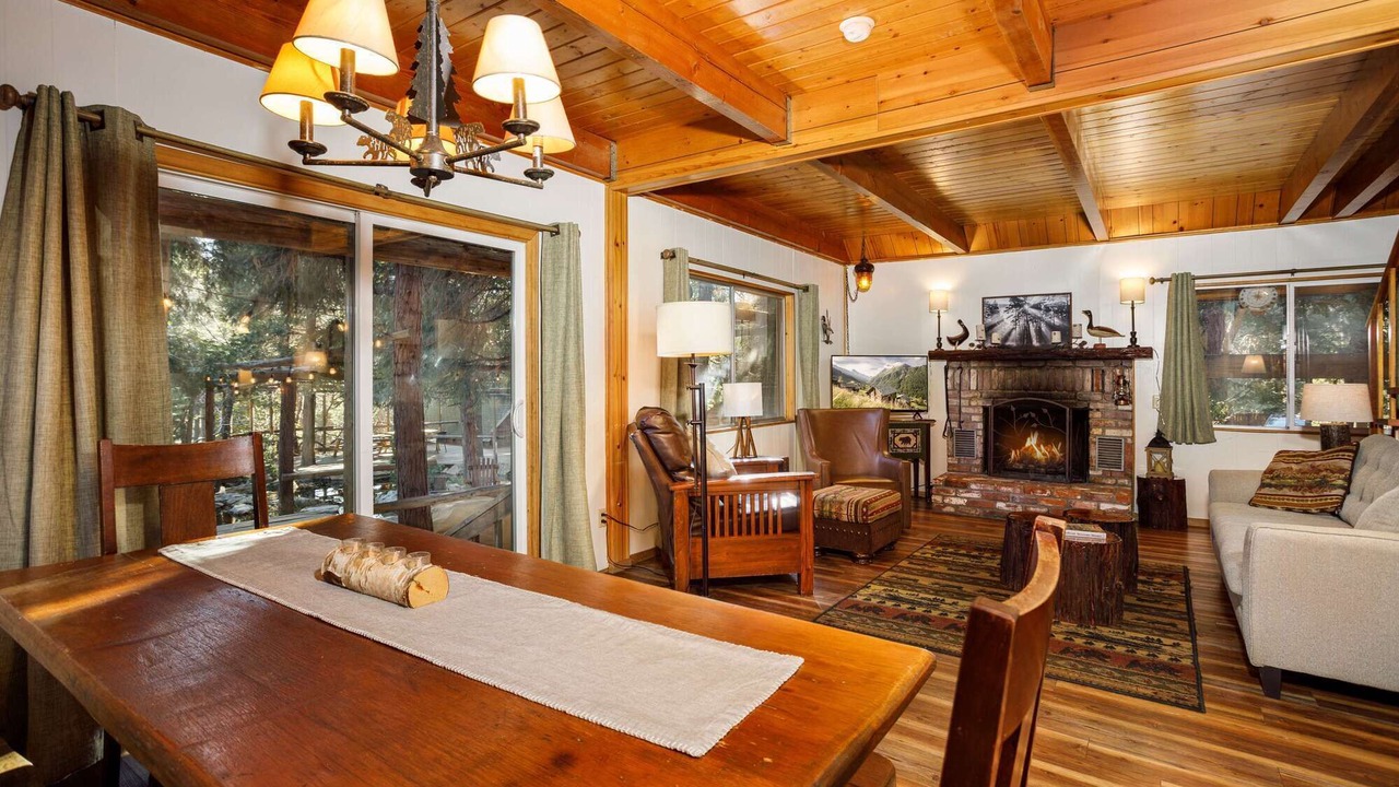Photo of Livingroom in Twin Peaks