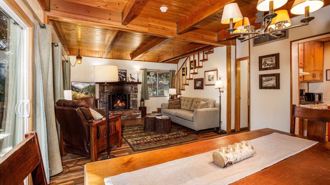 Photo of Livingroom in Twin Peaks