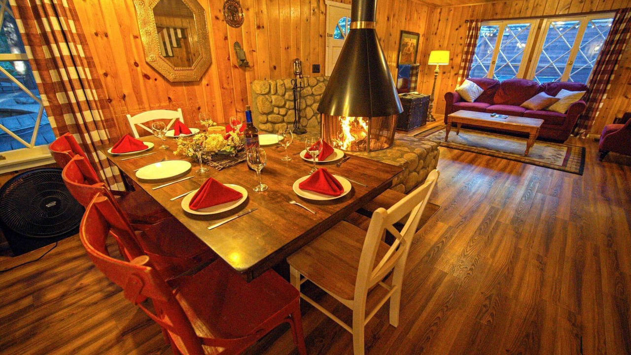 Photo of Livingroom in Twin Peaks