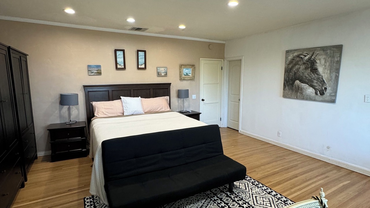 Photo of Bedroom in Pasadena