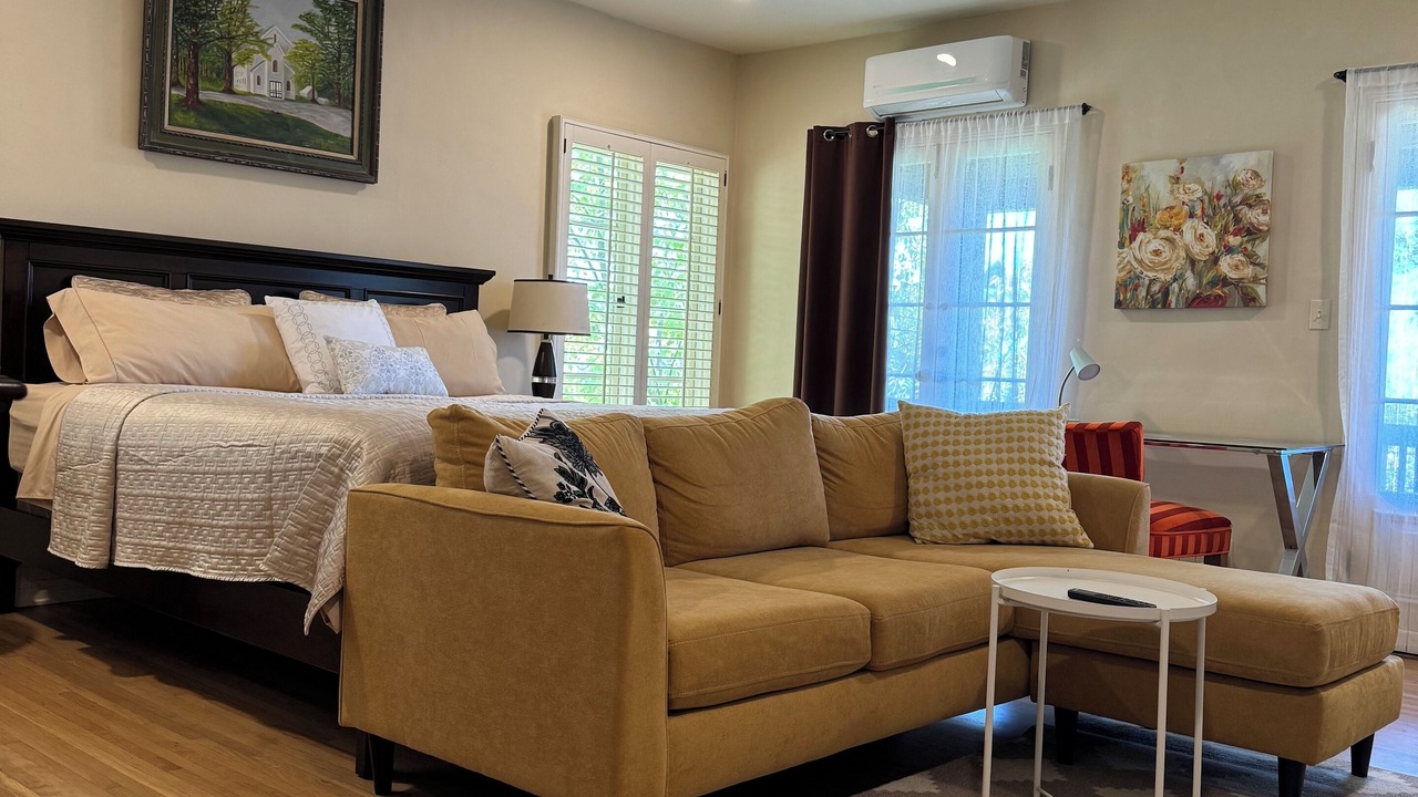 Photo of Livingroom in Pasadena