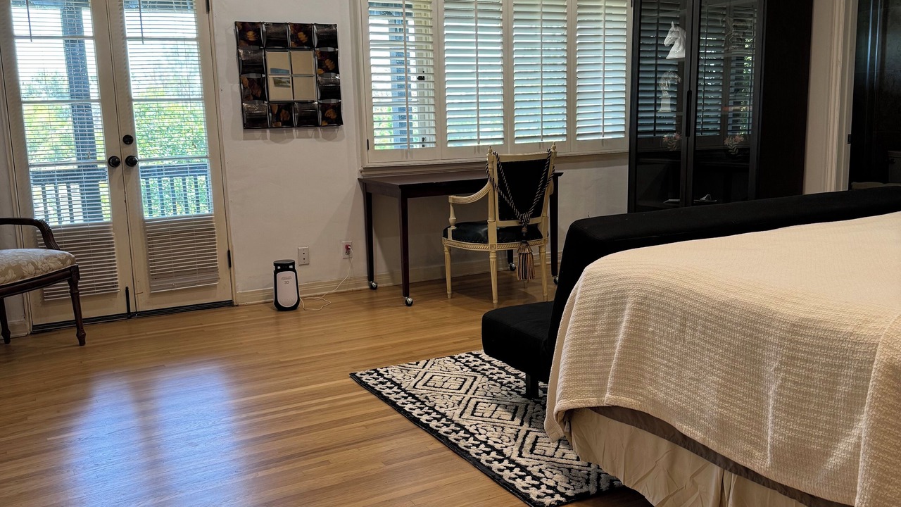 Photo of Bedroom in Pasadena