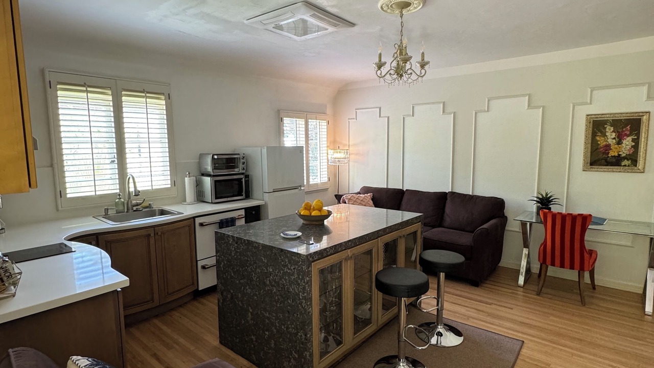Photo of Livingroom in Pasadena