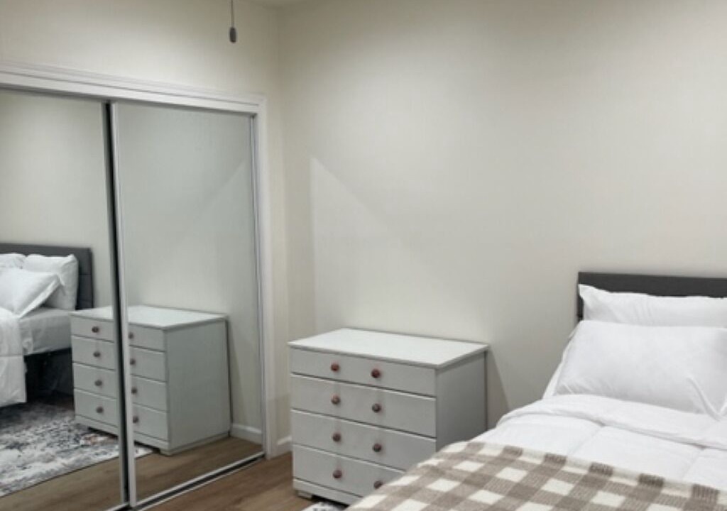 Photo of Bedroom in Inglewood