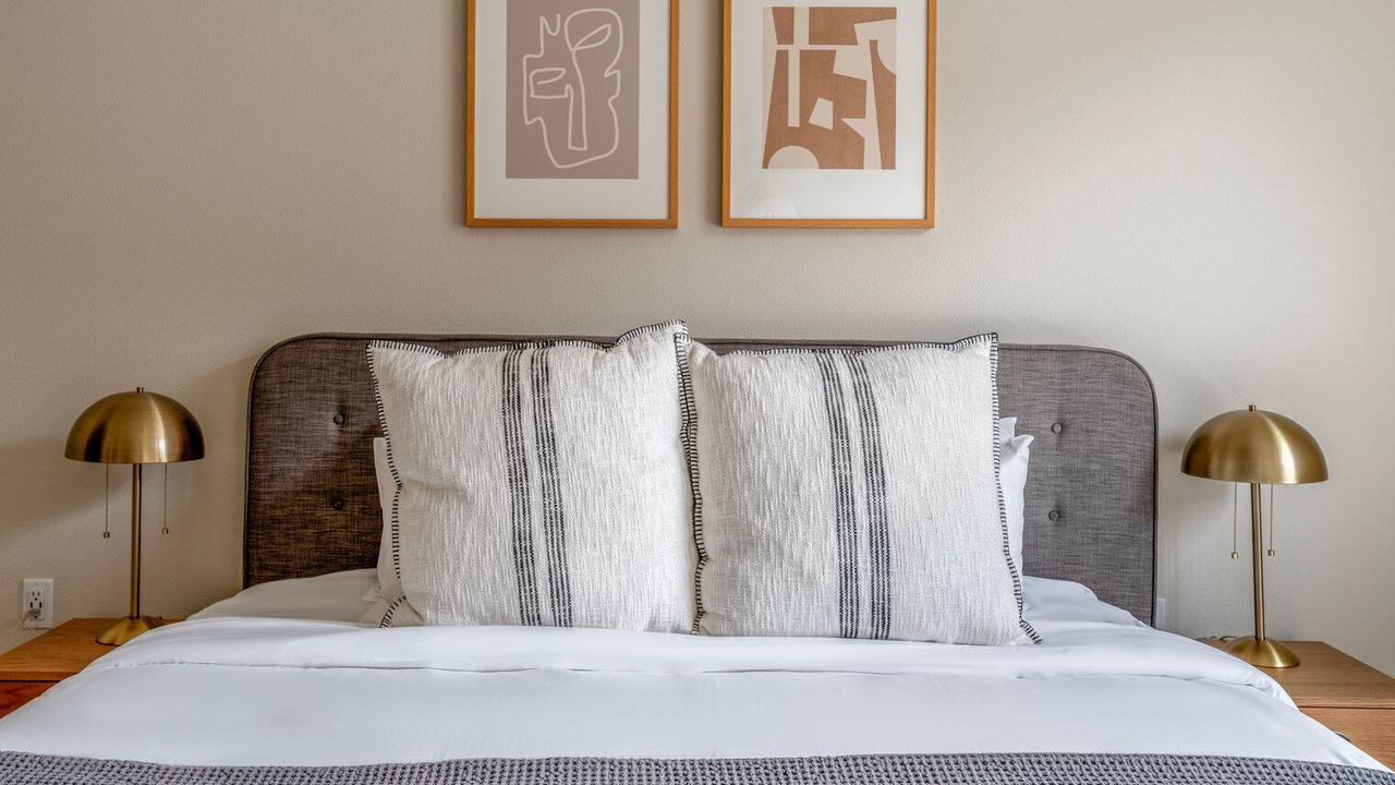 Photo of Bedroom in Piedmont Avenue