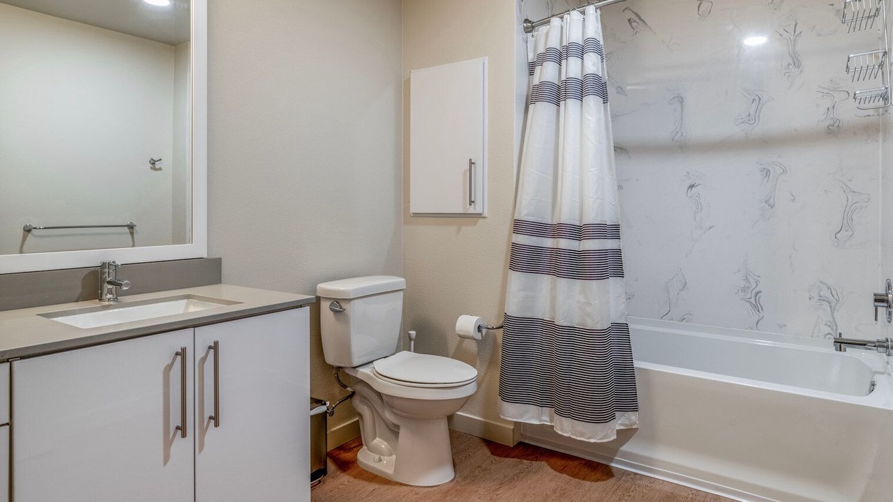Photo of Bathroom in Piedmont Avenue