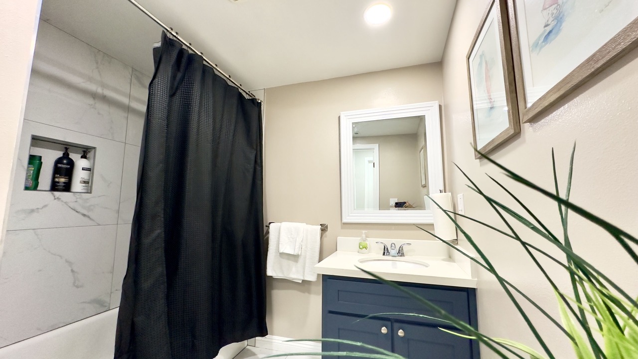 Photo of Bathroom in North Arroyo