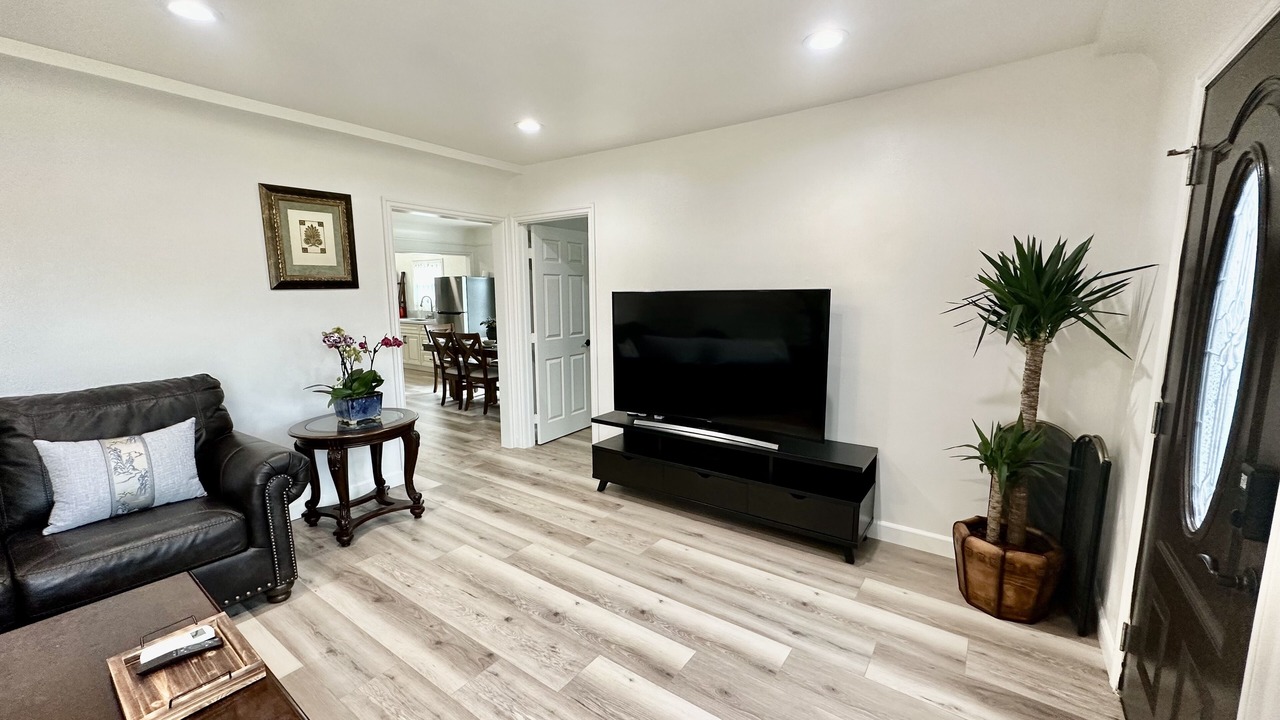 Photo of Livingroom in Monterey Park