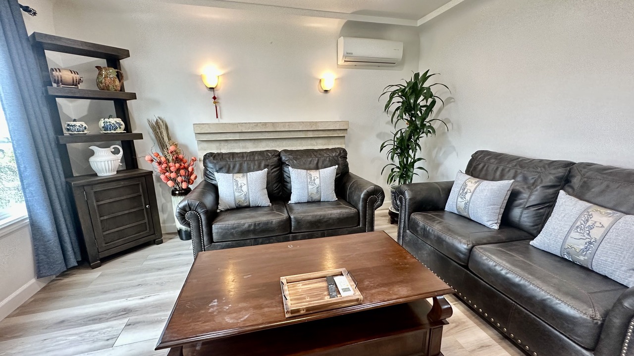Photo of Livingroom in Monterey Park