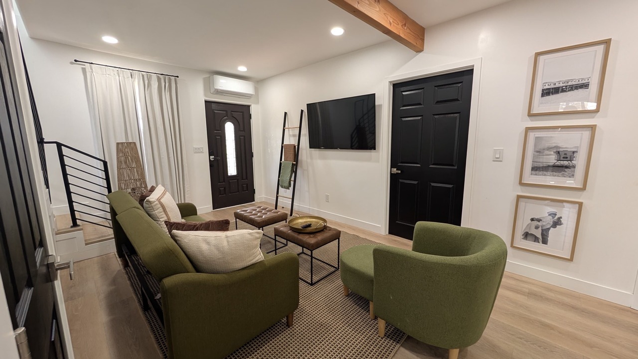 Photo of Livingroom in Lincoln Acres
