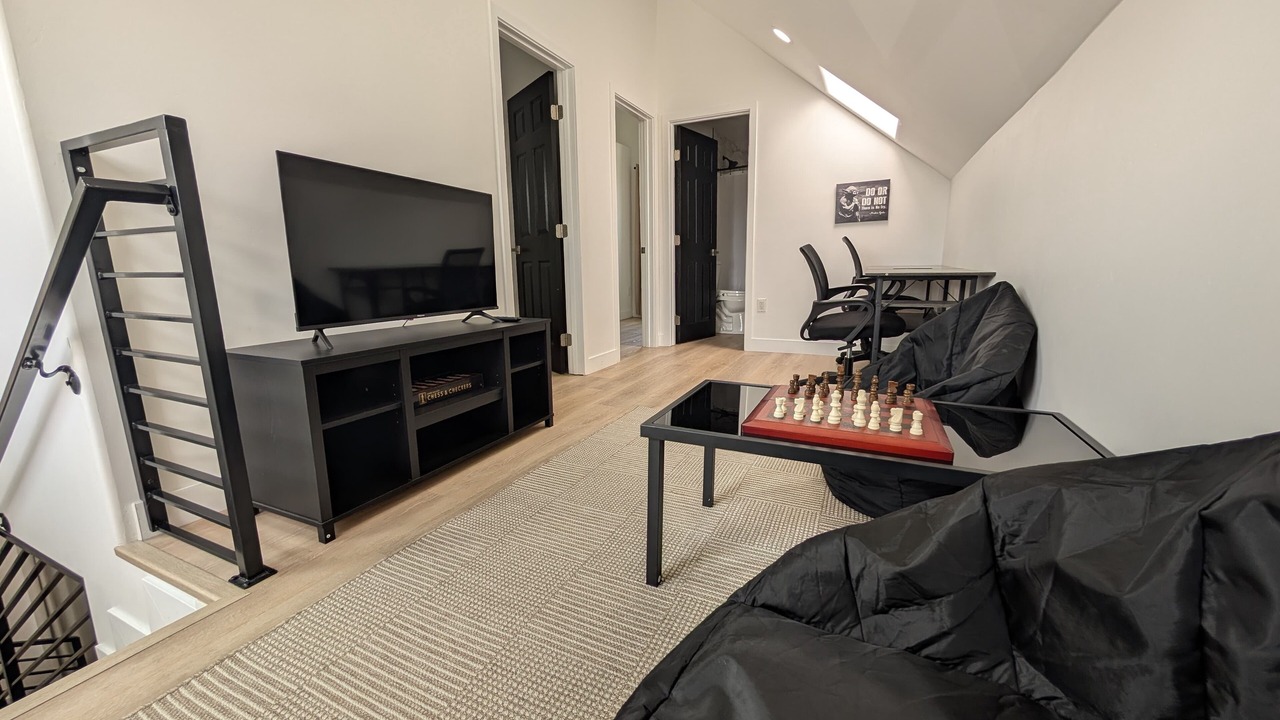 Photo of Livingroom in Lincoln Acres