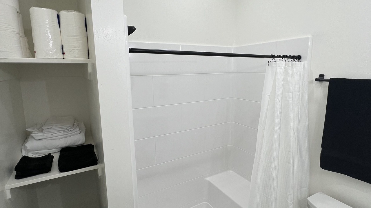 Photo of Bathroom in Tehachapi
