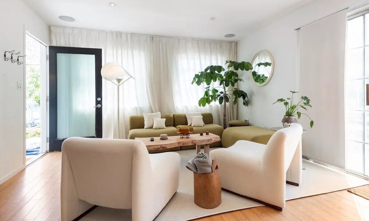 Photo of Livingroom in Highland Park