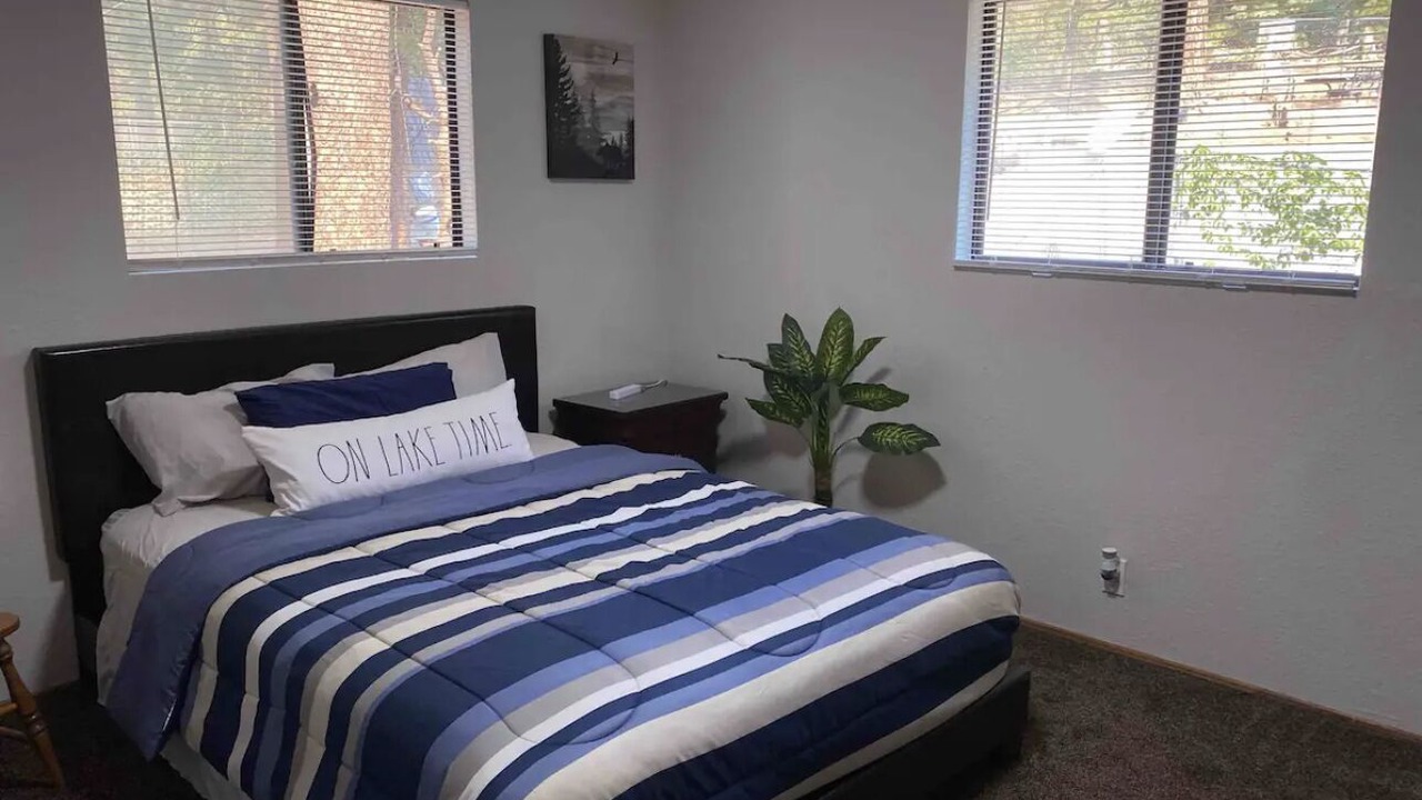 Photo of Bedroom in Running Springs