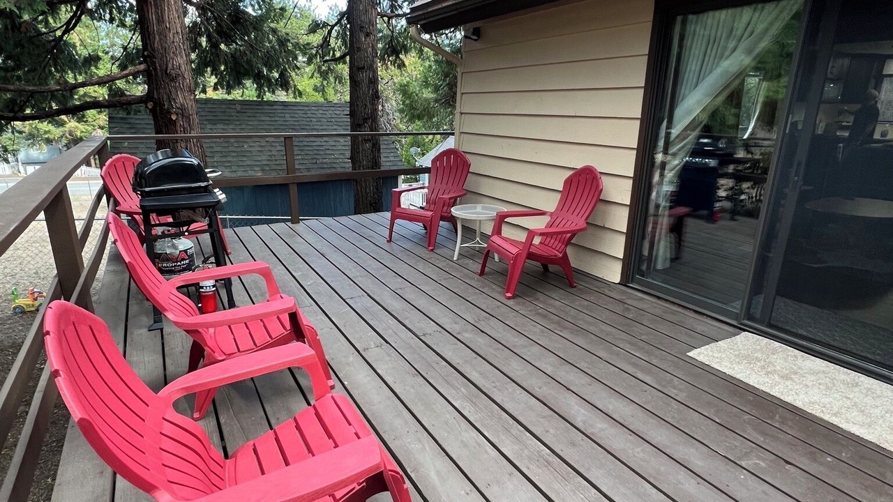 Photo of Patio Balcony in Running Springs