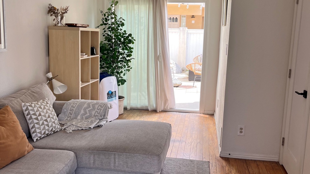 Photo of Livingroom in North Redondo