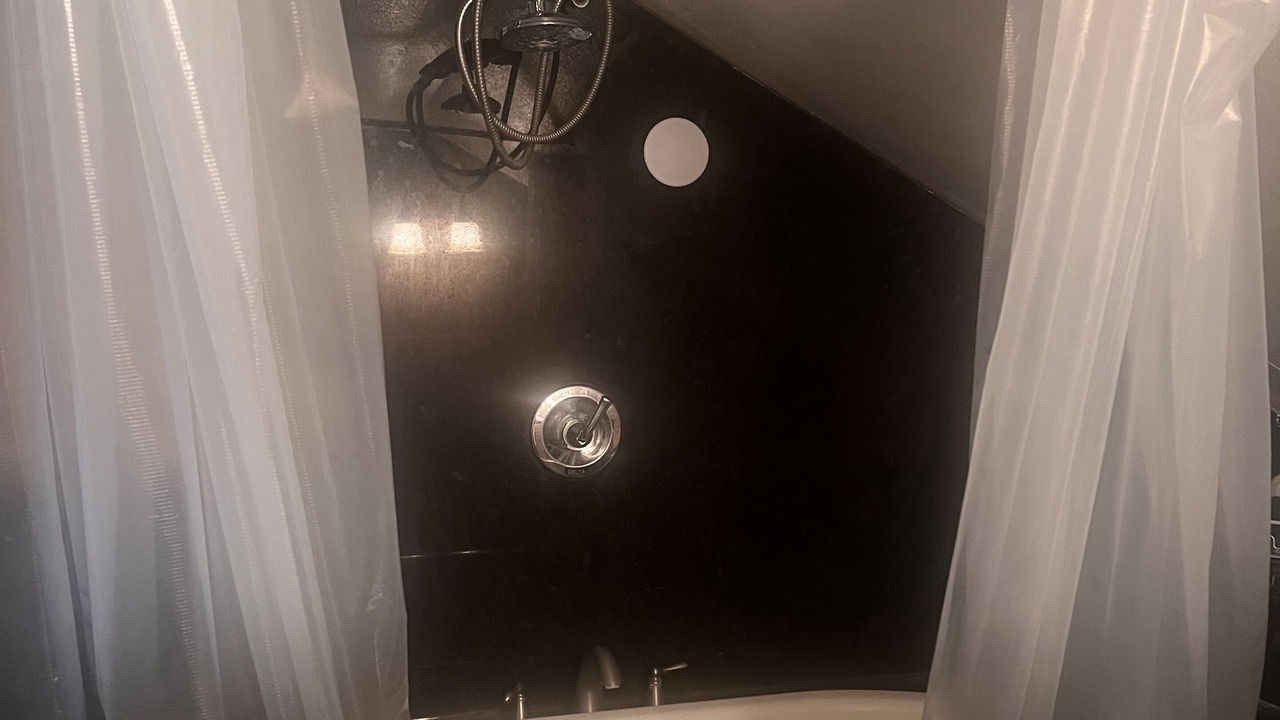Photo of Bathroom in Downtown Riverside