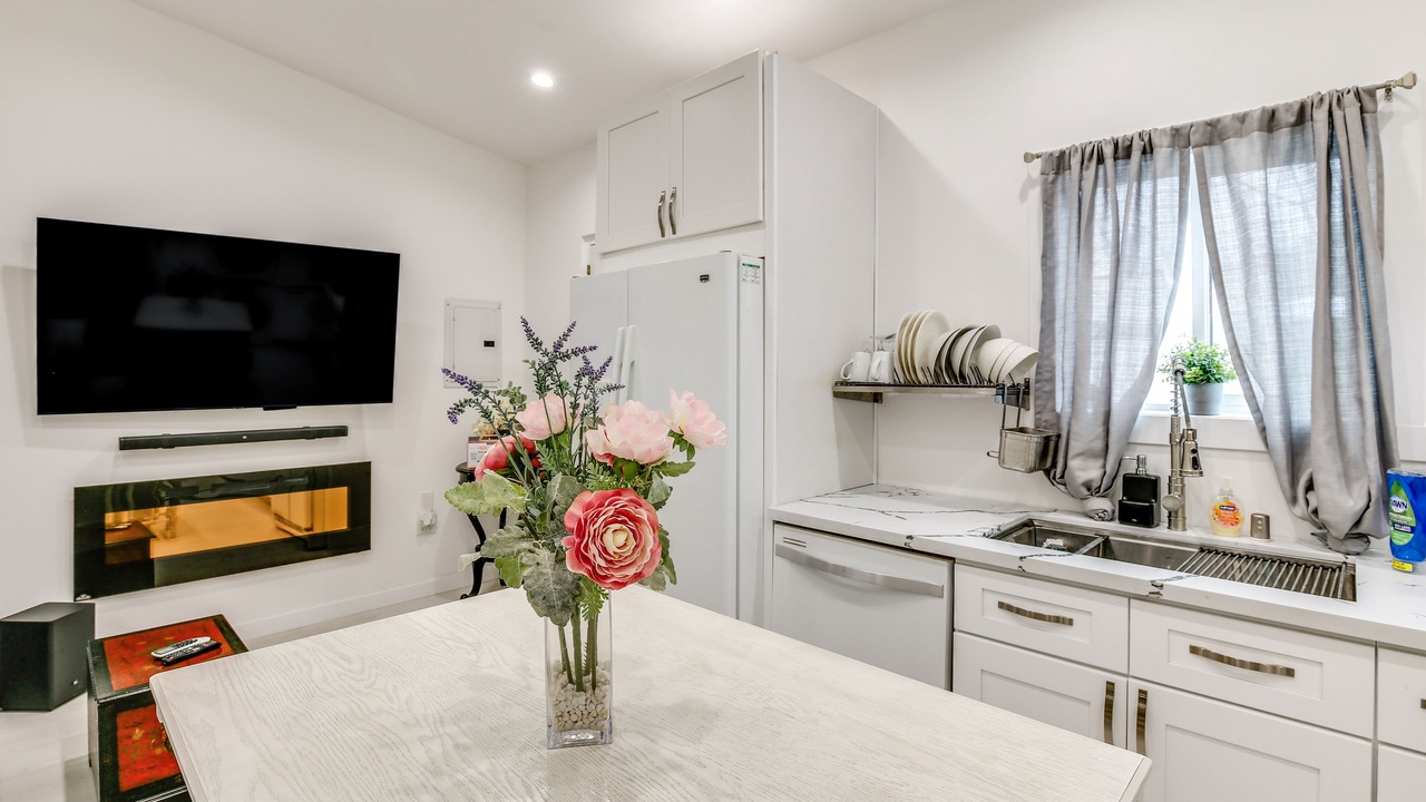 Photo of Kitchen in East Los Angeles