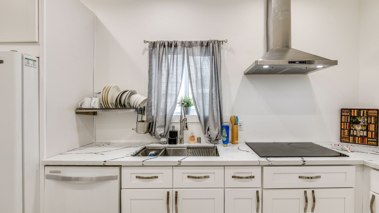 Photo of Kitchen in East Los Angeles