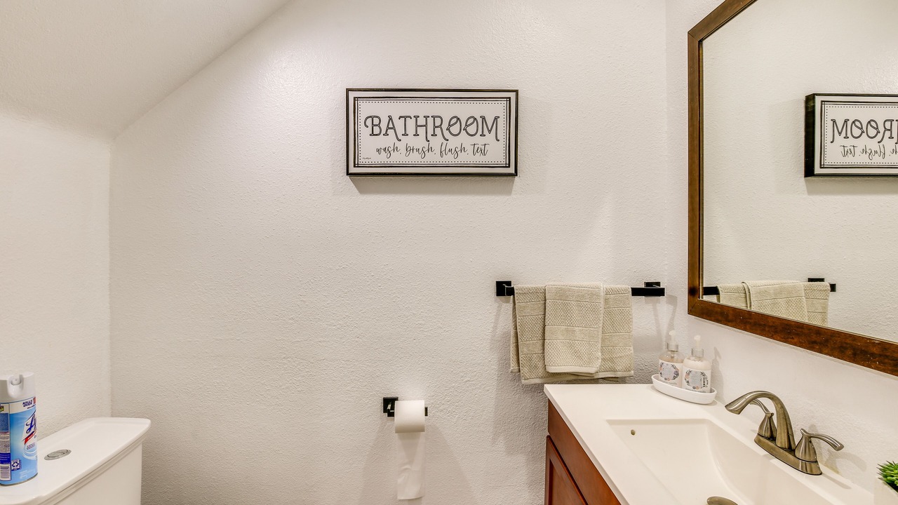 Photo of Bathroom in East Los Angeles