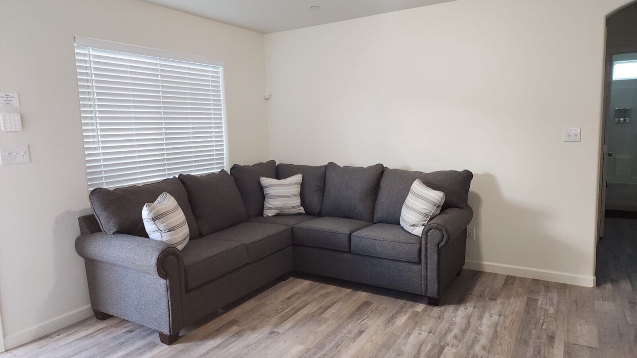 Photo of Livingroom in Delano
