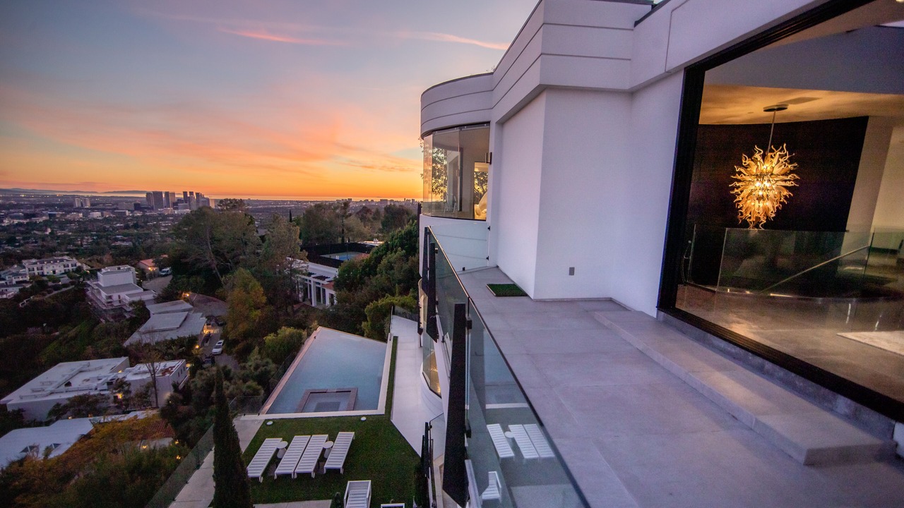Photo of Patio Balcony in Beverly Hills