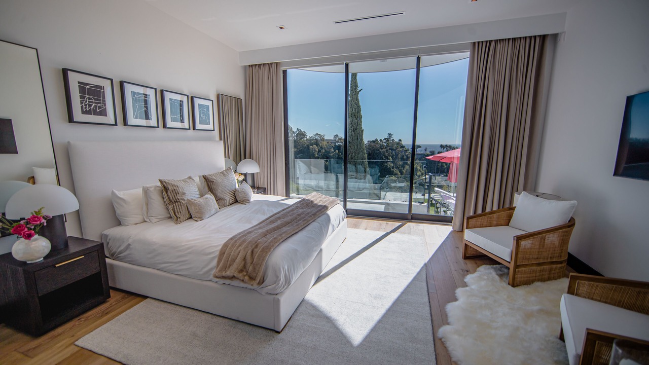 Photo of Bedroom in Beverly Hills