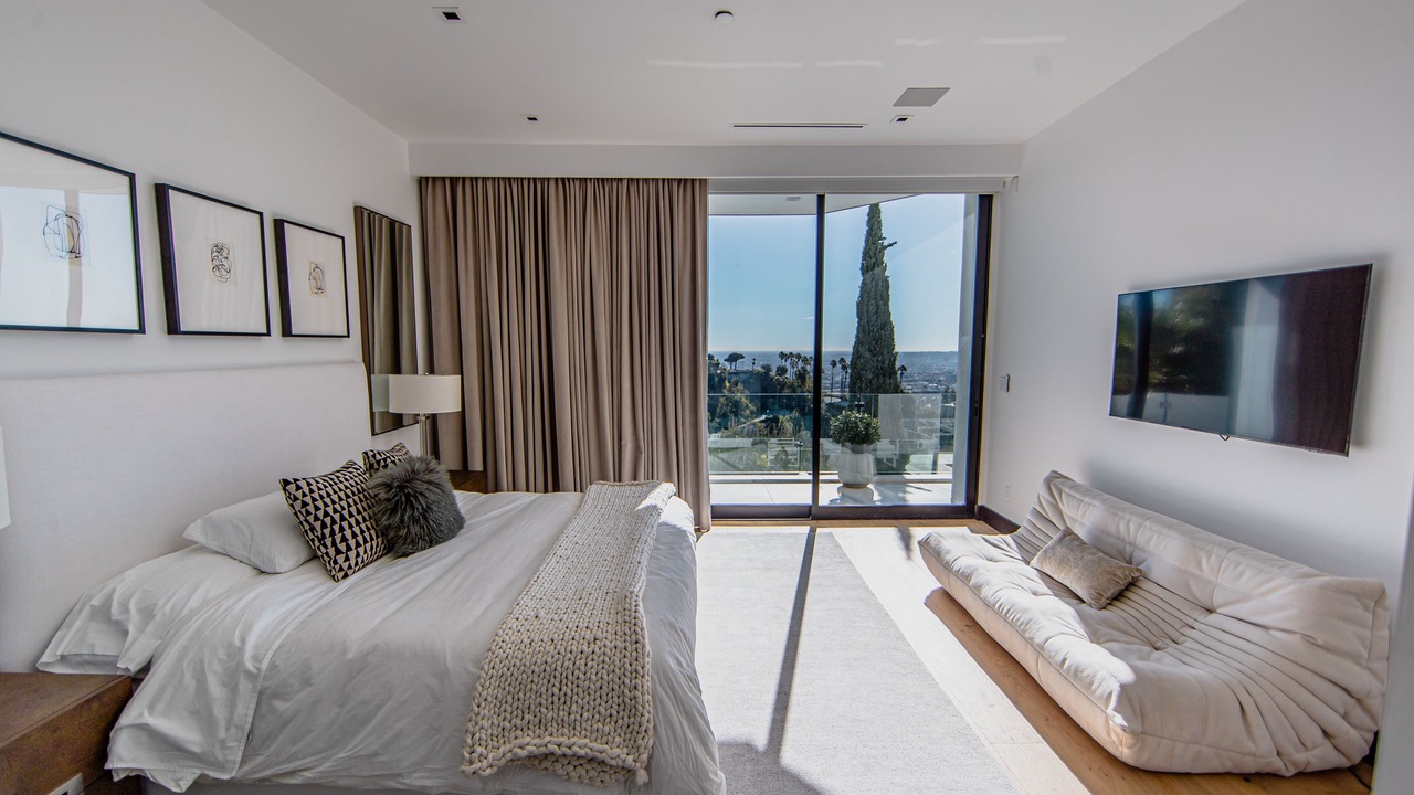 Photo of Bedroom in Beverly Hills