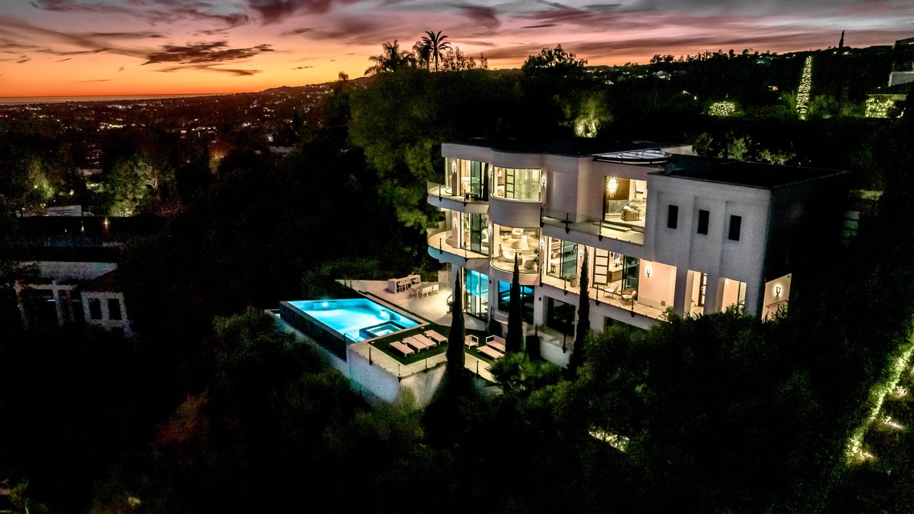 Photo of Outdoor in Beverly Hills