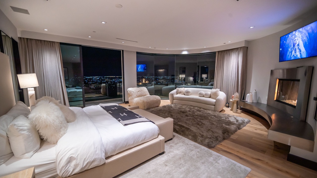 Photo of Bedroom in Beverly Hills