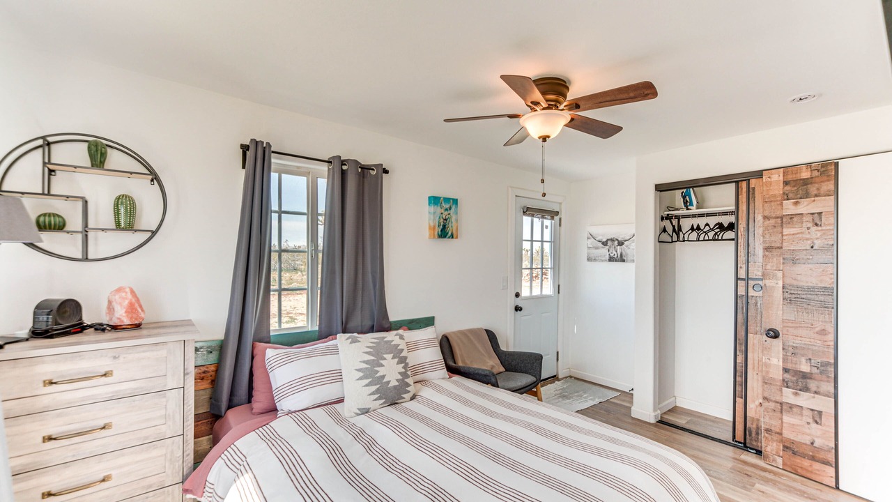 Photo of Bedroom in Landers