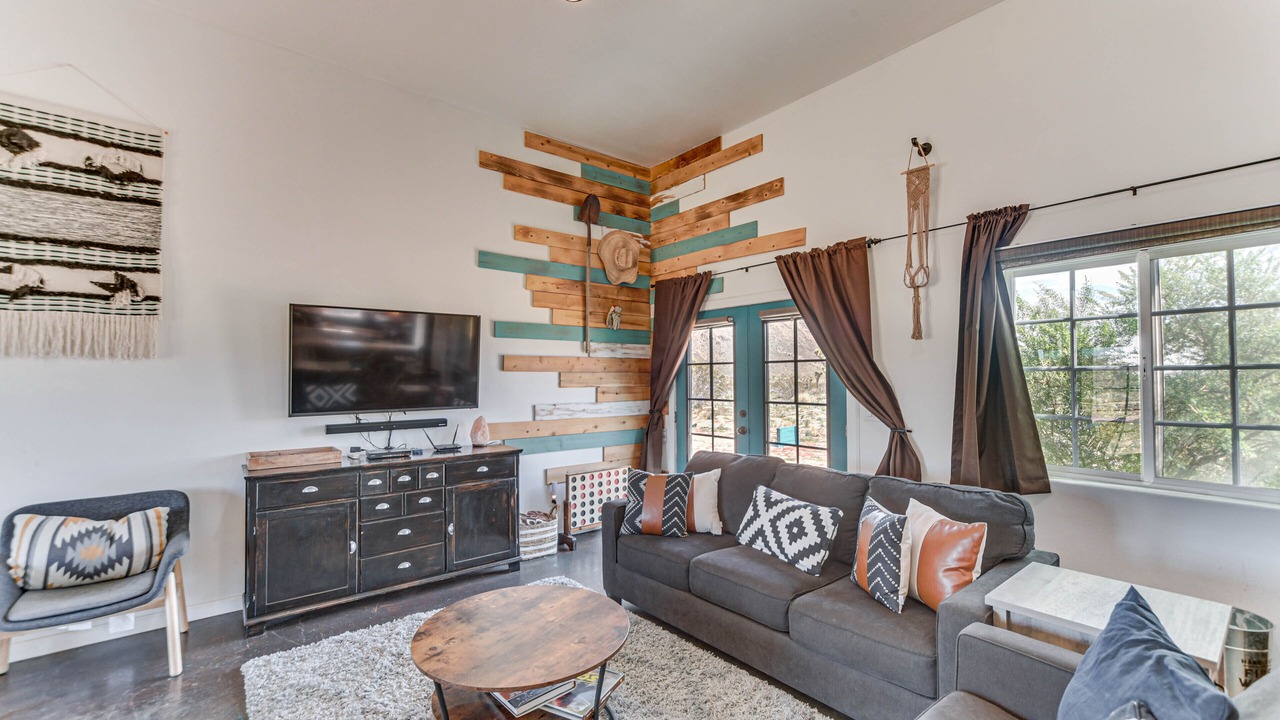 Photo of Livingroom in Landers