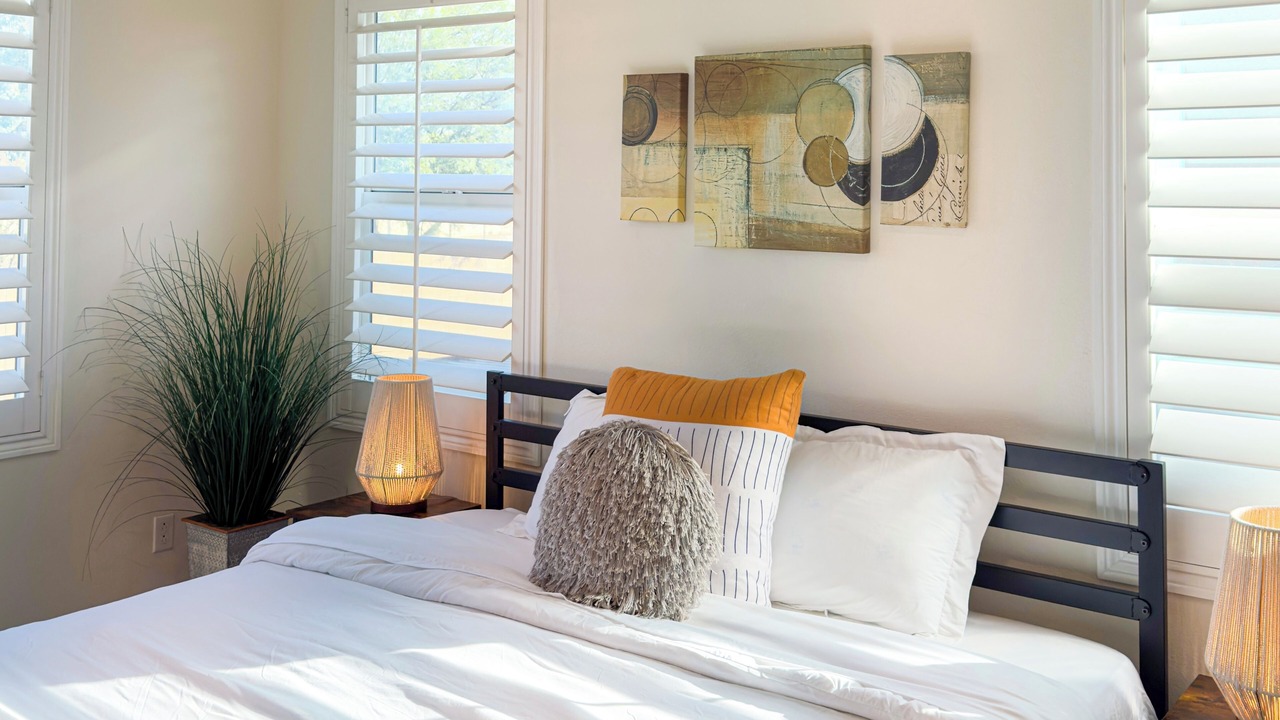 Photo of Bedroom in Mira Loma