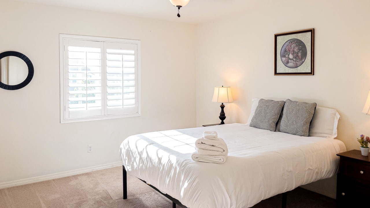 Photo of Bedroom in Mira Loma