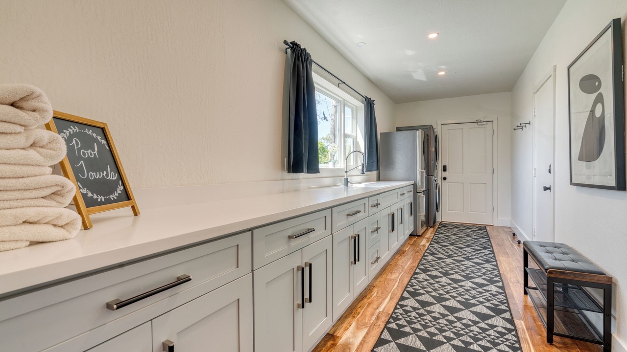 Photo of Bedroom in Cloverdale