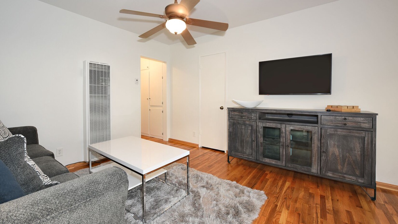 Photo of Livingroom in Hollywood