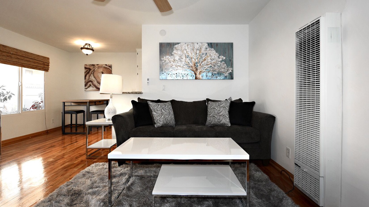 Photo of Livingroom in Hollywood