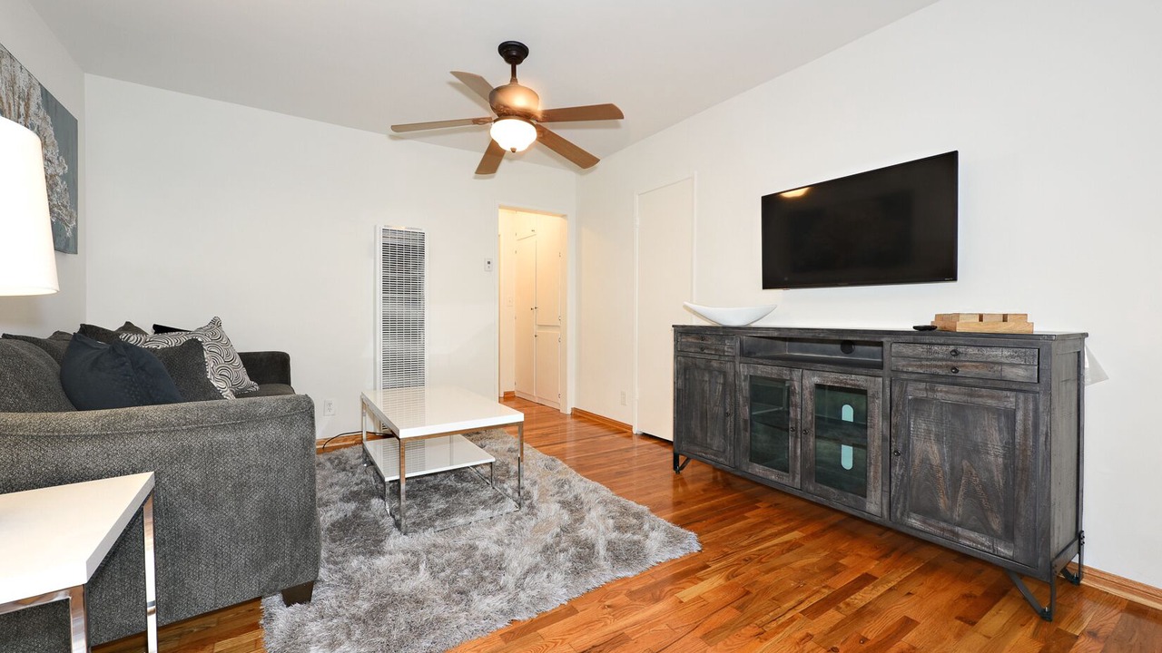 Photo of Livingroom in Hollywood